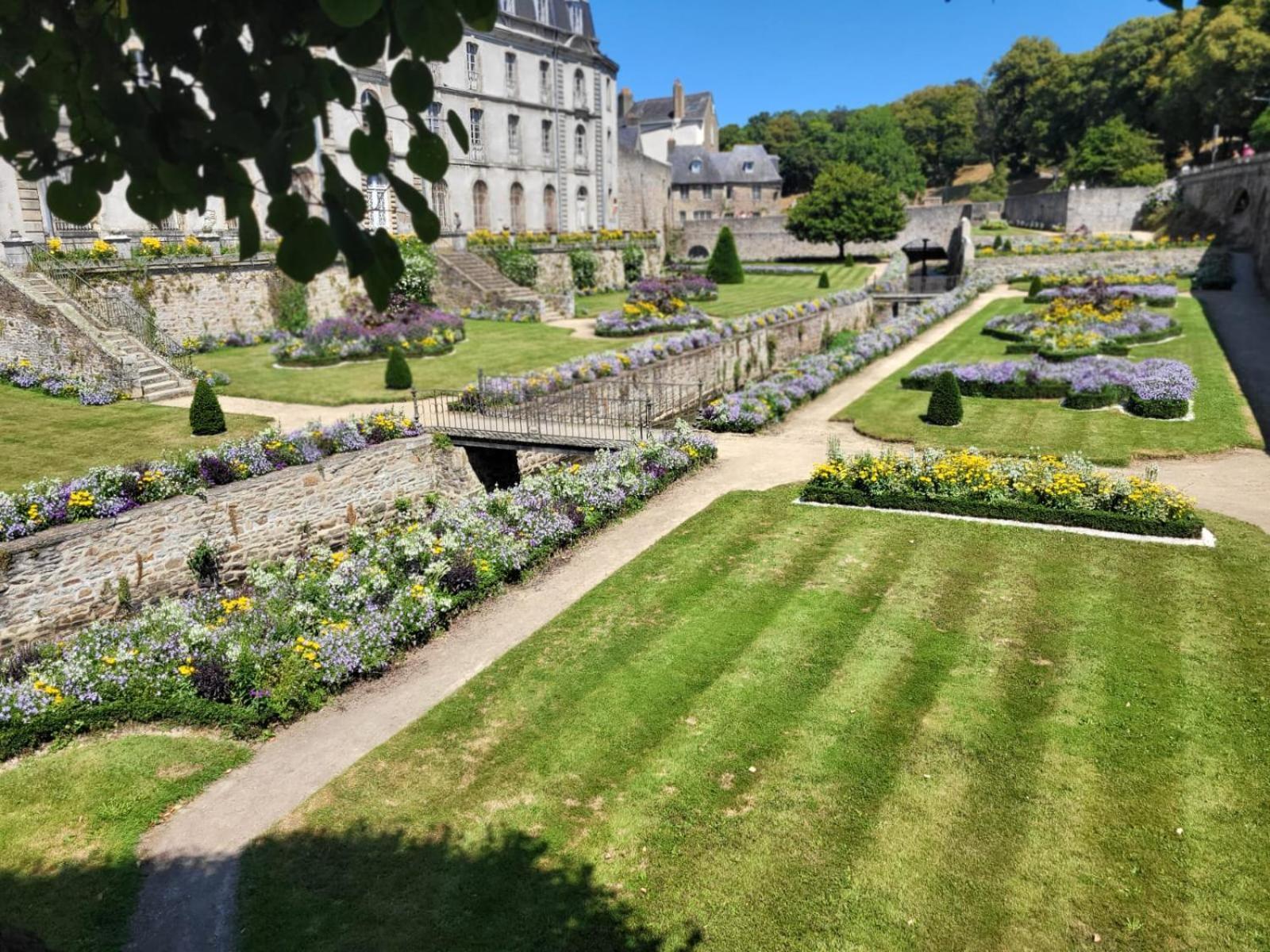 Gite De La Muse Centre Ville - Jardin Sérent Екстериор снимка